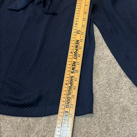 CAbi 5525 Polka Dot Tie Front Knot Blouse Navy Size Small - Picture 10 of 11